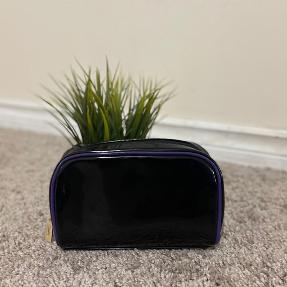 YSL Beaute Cosmetic Pouch - Picture 2 of 9